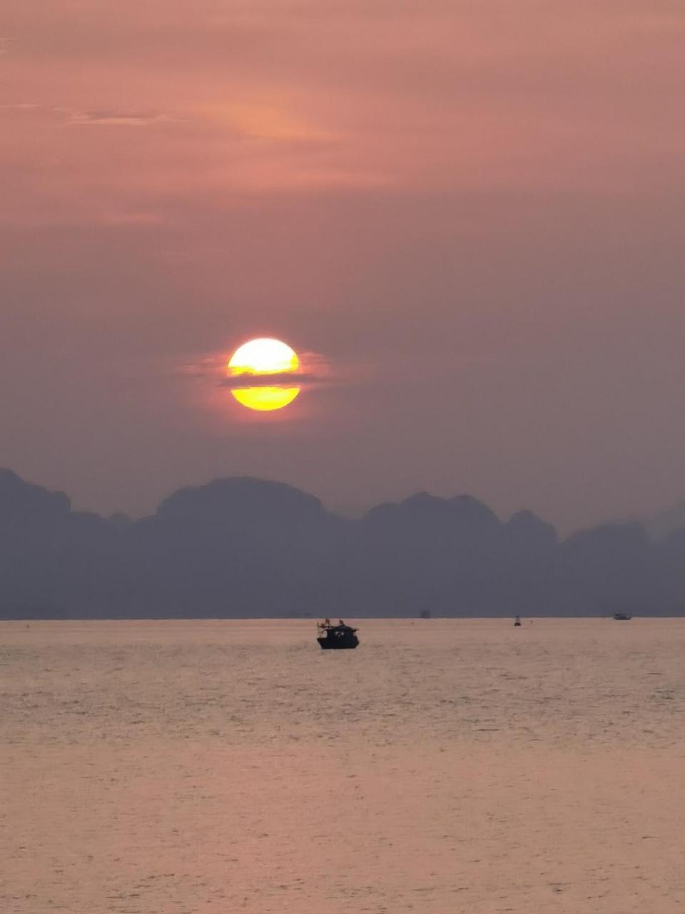 Golden Palm Halong Hotel Ha Long Exterior foto